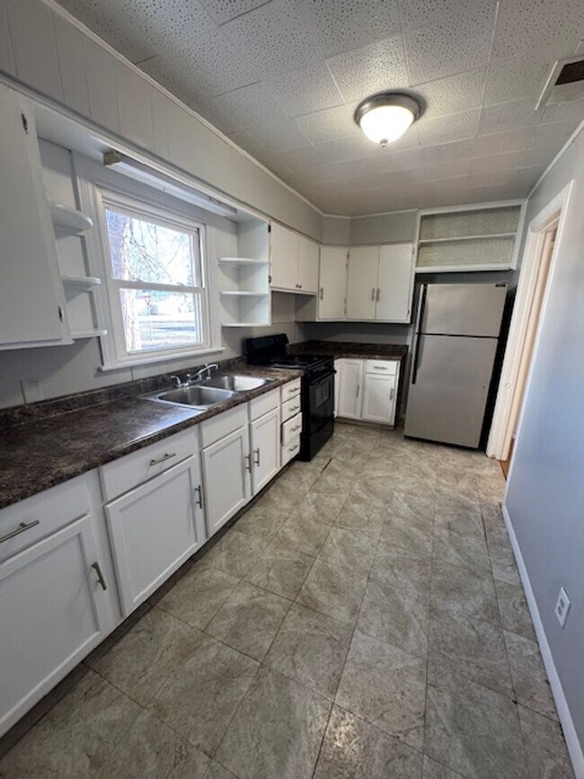 Foto del edificio - 608 State St