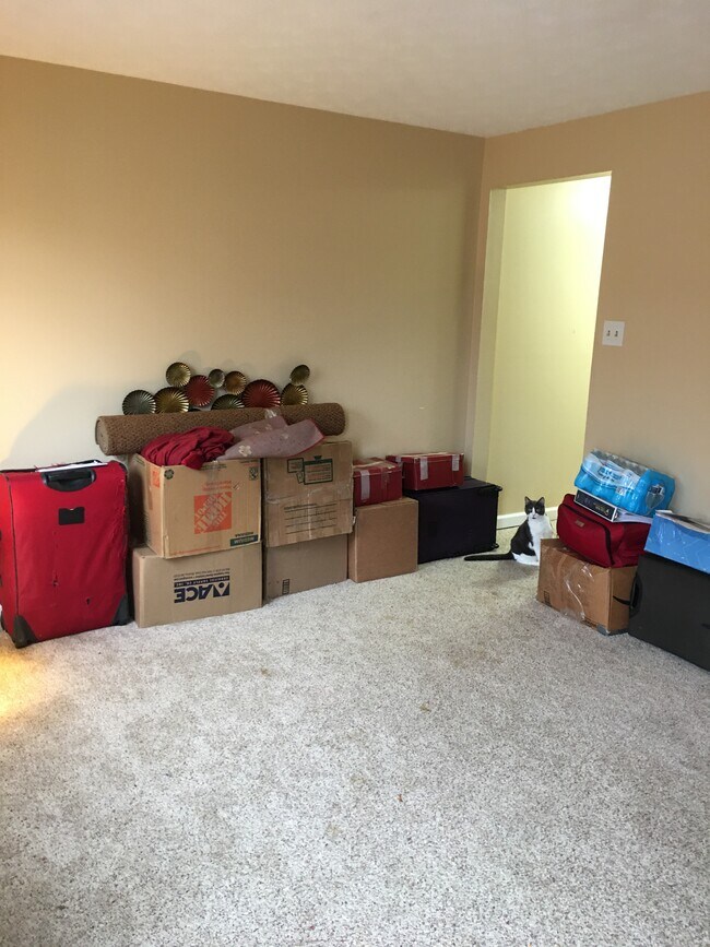 541 Adrian Ct Unit 541, Brookville, OH 45309 Condo for Rent in