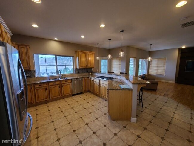 Foto del edificio - 4 br, 3.5 bath House - 4860 Buckhaven Rd