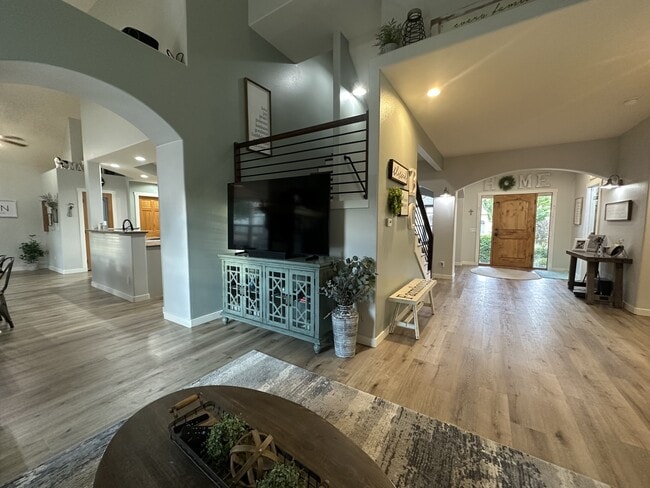 Foto del edificio - 442 Mediterranean Way