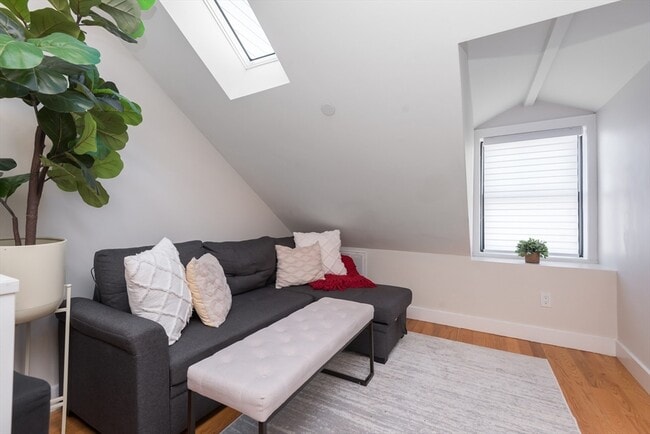 Building Photo - 80 Bunker Hill St