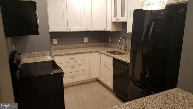 Foto del edificio - 201 N Emory Dr