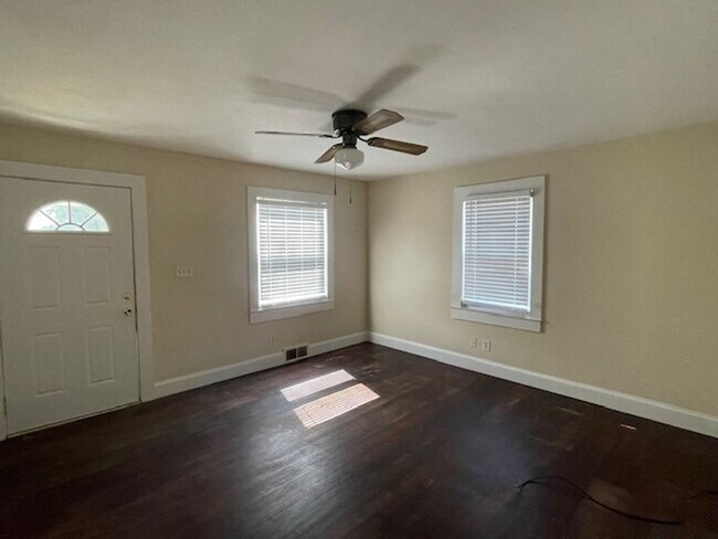 Foto del edificio - Perfect Home In Center of Winston-Salem!