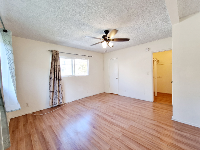 Foto del edificio - 1818 Prosser Ave