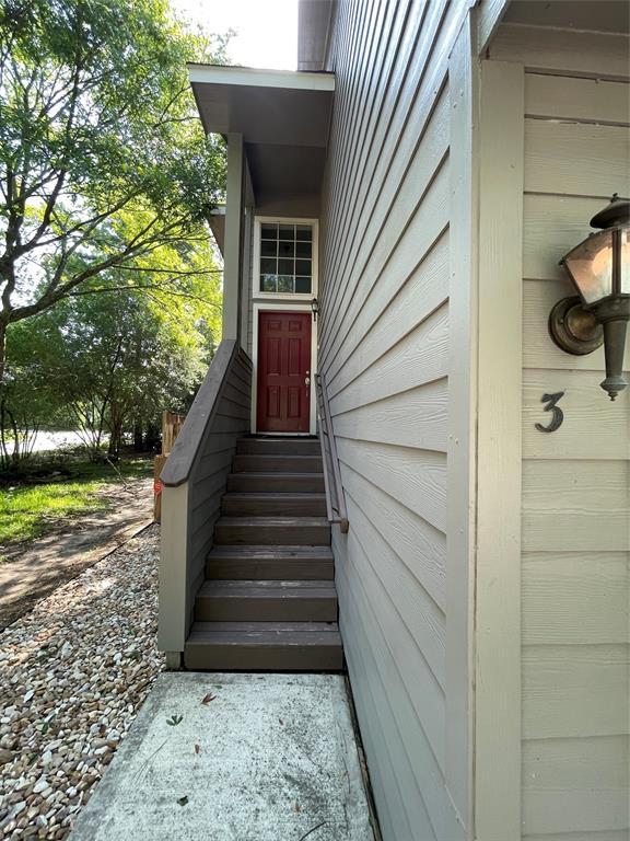Building Photo - 3 Jenny Wren Ct