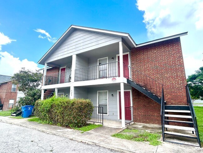 Building Photo - 3607 Bremen Ave