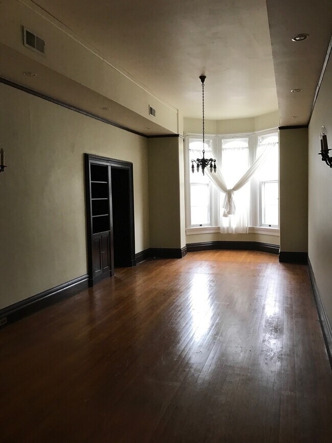 Sala de estar apto. 6 - 1182 Locust St