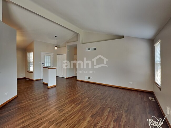 Foto del edificio - 1304 Partridge Dr