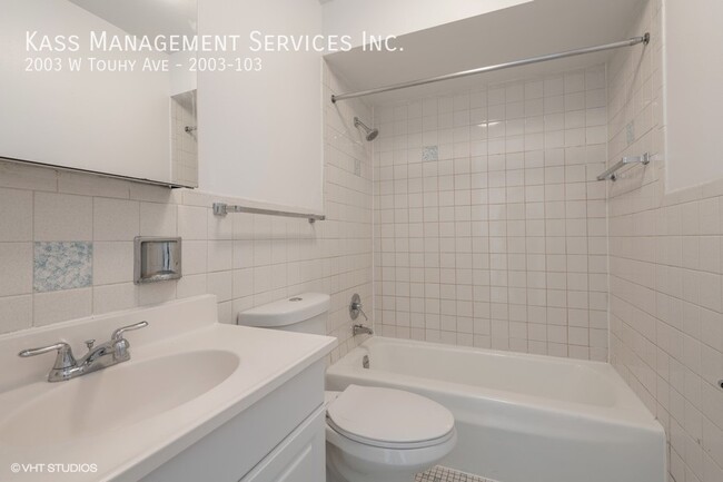 Foto del edificio - Rogers Park 2bed-2bath  Spacious unit with...