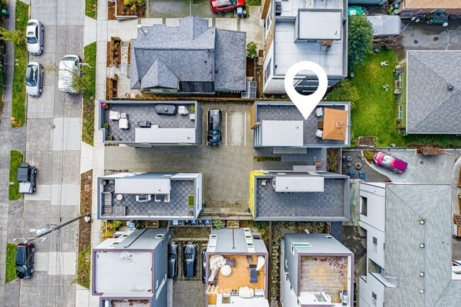 Building Photo - Modern Ballard House with Rooftop and Views!!