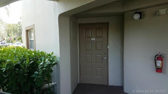 Foto del edificio - 550 SW 137th Ave