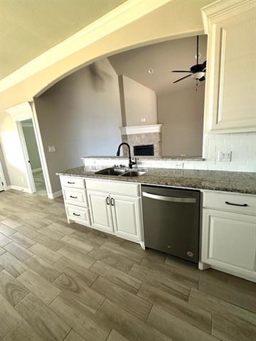 Building Photo - 3305 White Horse Dr