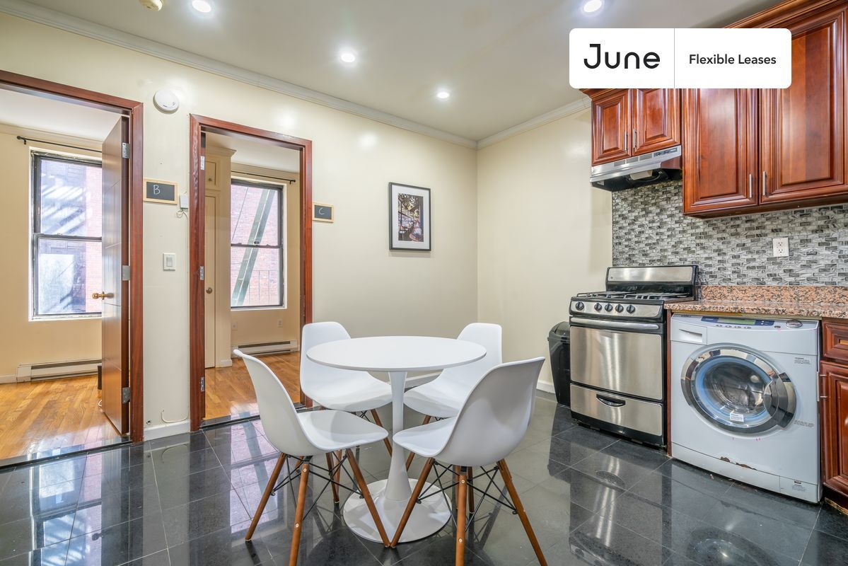 Foto principal - 209 West 109th Street