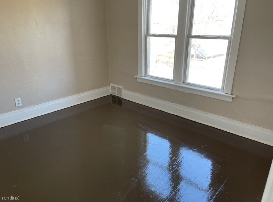 Primary Photo - 3 br, 1 bath Townhome - 8411 3rd St 8411 3rd