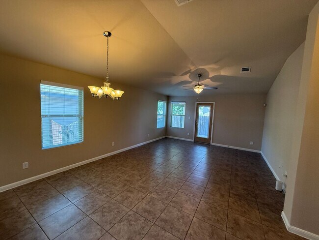 Building Photo - South Austin Two Story Gem