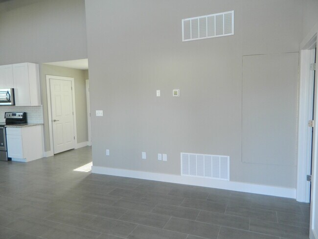 Foto del edificio - 4401 Hank Ave