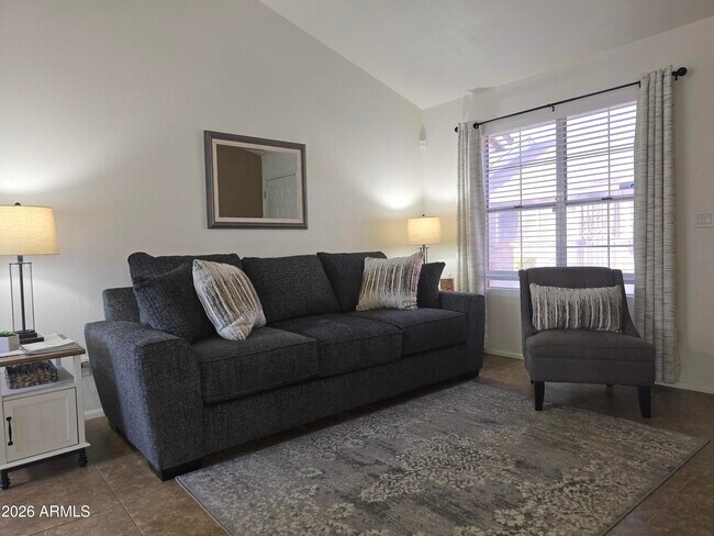 Foto del edificio - 8914 W Desert Jewel Dr