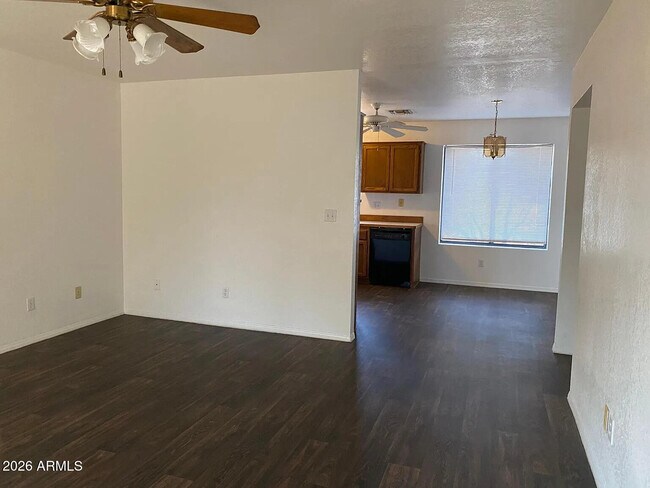 Foto del edificio - 450 N 335th Ave