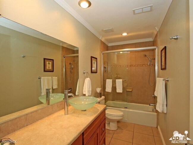 Foto del edificio - 1 br, 1 bath Condo - 78155 Cabrillo Ln Uni...