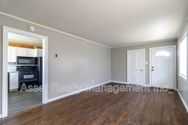 Foto del edificio - 4802 Inskip Rd