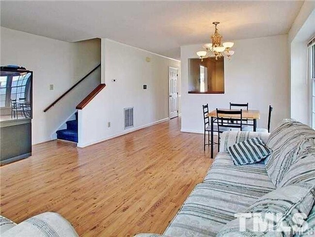 Building Photo - 817 Edwards Street #A