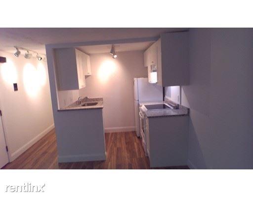 Building Photo - 1 br, 1 bath Condo - 110 Appleton St 1 Unit 1