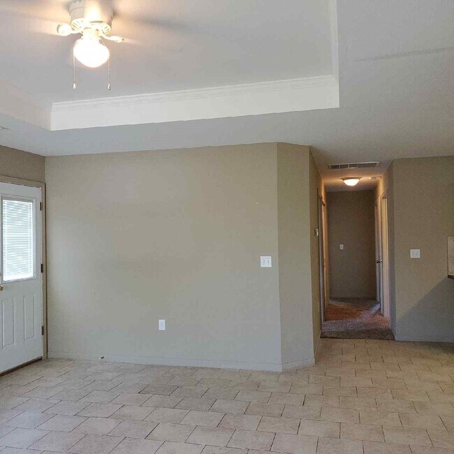 Foto del edificio - 524 W Gay St