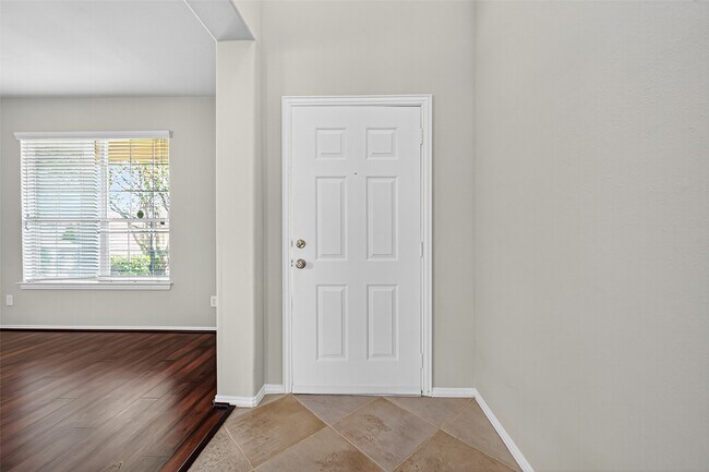 Foto del edificio - 4815 Claymill Ct