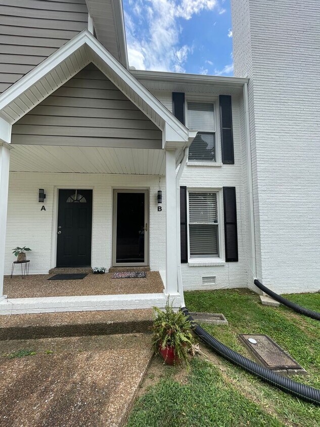 Foto principal - 724 W Due West Ave