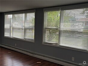 Building Photo - 18 Barone Cir
