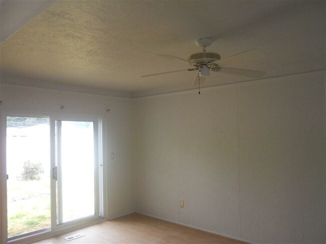 Building Photo - 27760 Woodmont St
