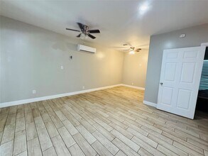 Building Photo - 13007 Shady Ln