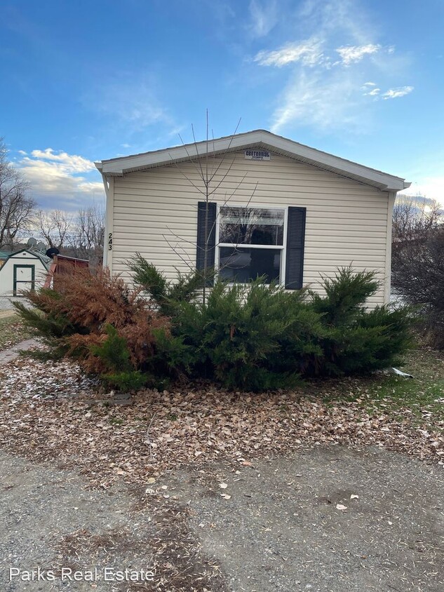 Foto principal - 3 br, 2 bath House - 243 W 5th Ave N