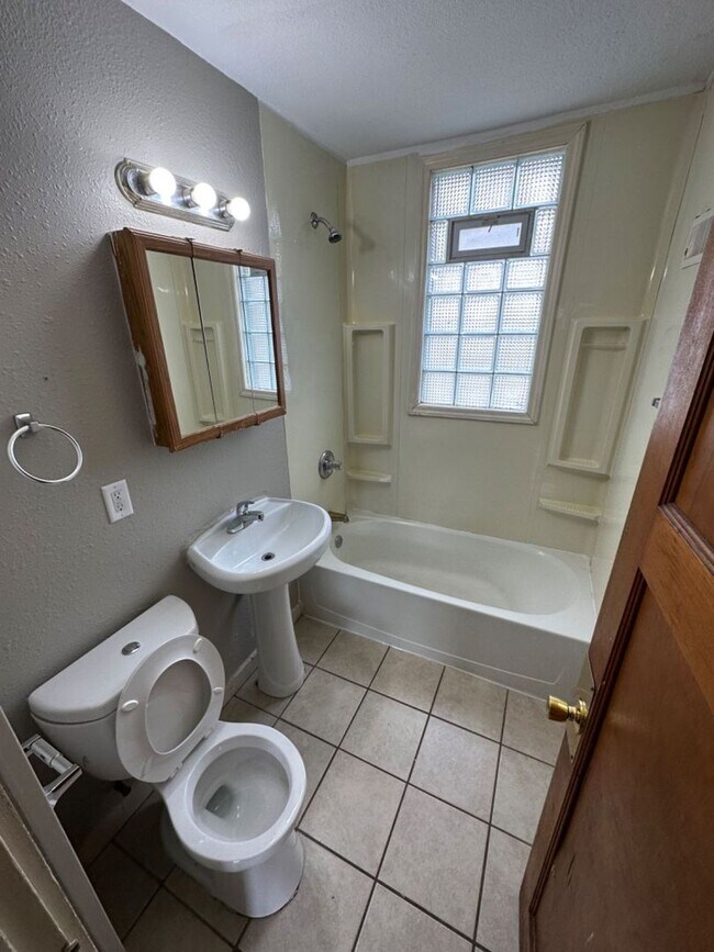 Foto del edificio - 3822 N 16th St