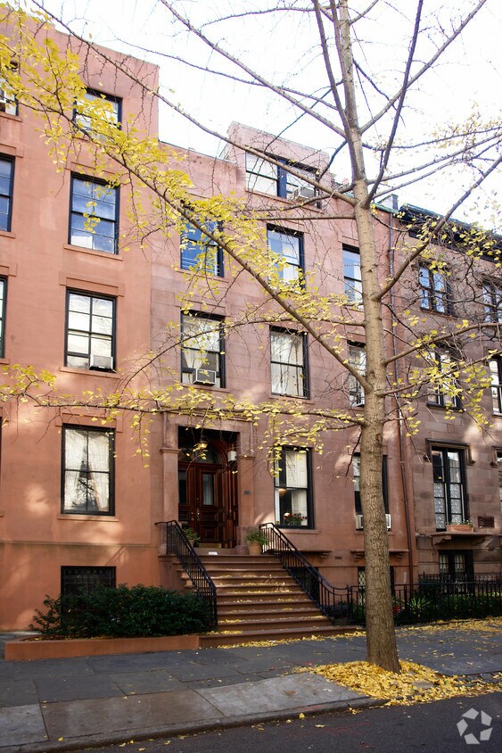 Primary Photo - 129 Hicks St