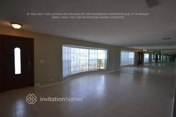 Foto del edificio - 6110 NE 19th Ave