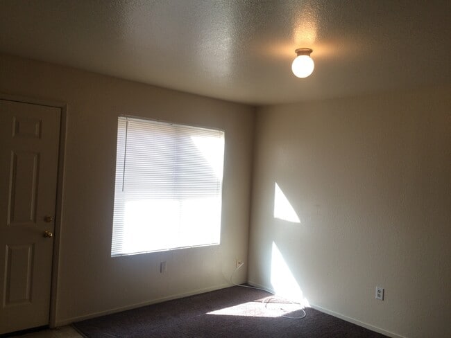 Building Photo - 6205 S H St