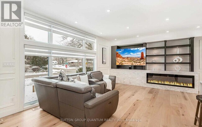 Photo du bâtiment - 1222 Montclair Dr