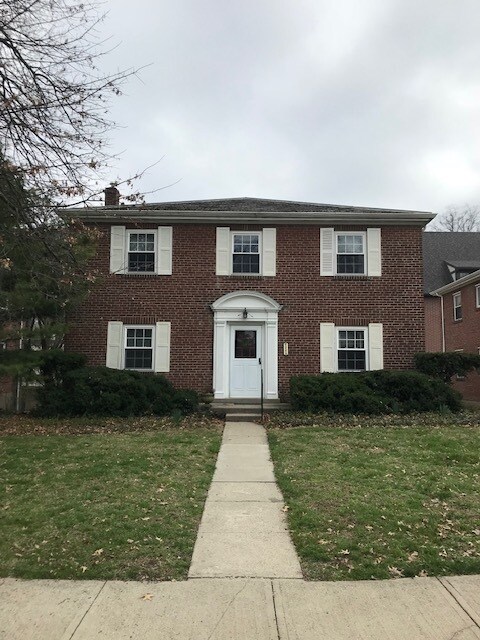 Foto principal - 6965 Thorndike Rd