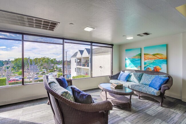 Foto del edificio - Casa Pacifica Senior Apartment Homes