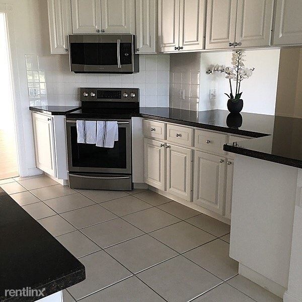 Building Photo - 5 br, 3 bath House - 8033 Kaliko Lane