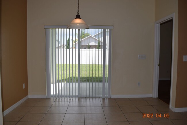 Building Photo - 3 Bedroom, 2 Bathroom Home in Sanford!