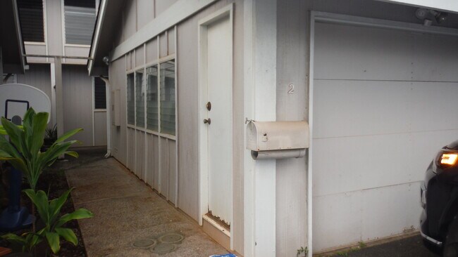 Building Photo - 112SEN