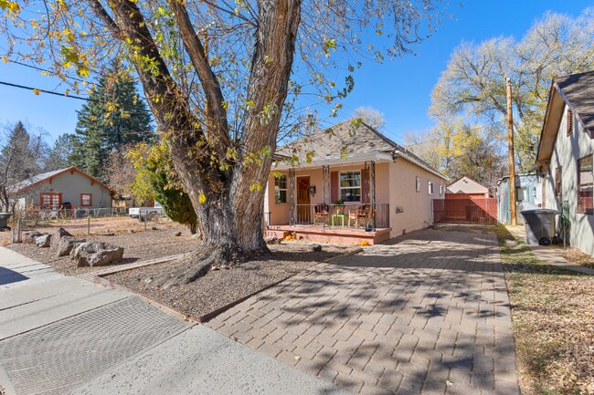 Foto del edificio - 215 N Sitgreaves St