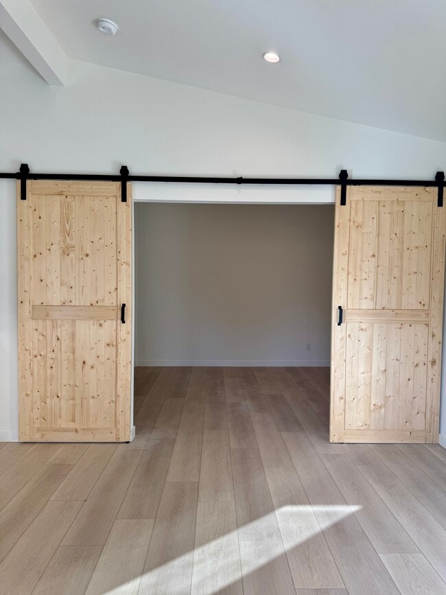 Building Photo - 16159 Hartsook St