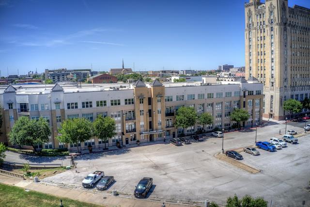 Foto del edificio - 201 W Lancaster Ave