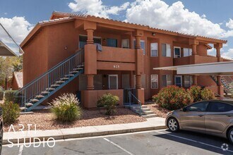 Building Photo - 925 Mesquite Springs Dr