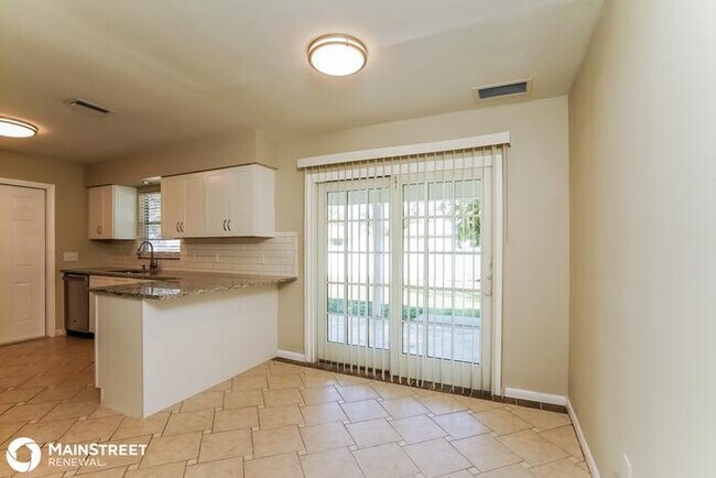 Building Photo - 9073 KING RD W, FORT MYERS, FL 33967