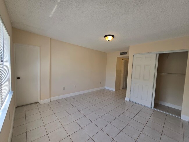 Foto del edificio - 4304 NW 9th Ave