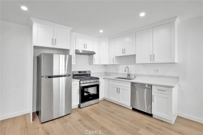 Foto del edificio - 13018 Valleyheart Dr